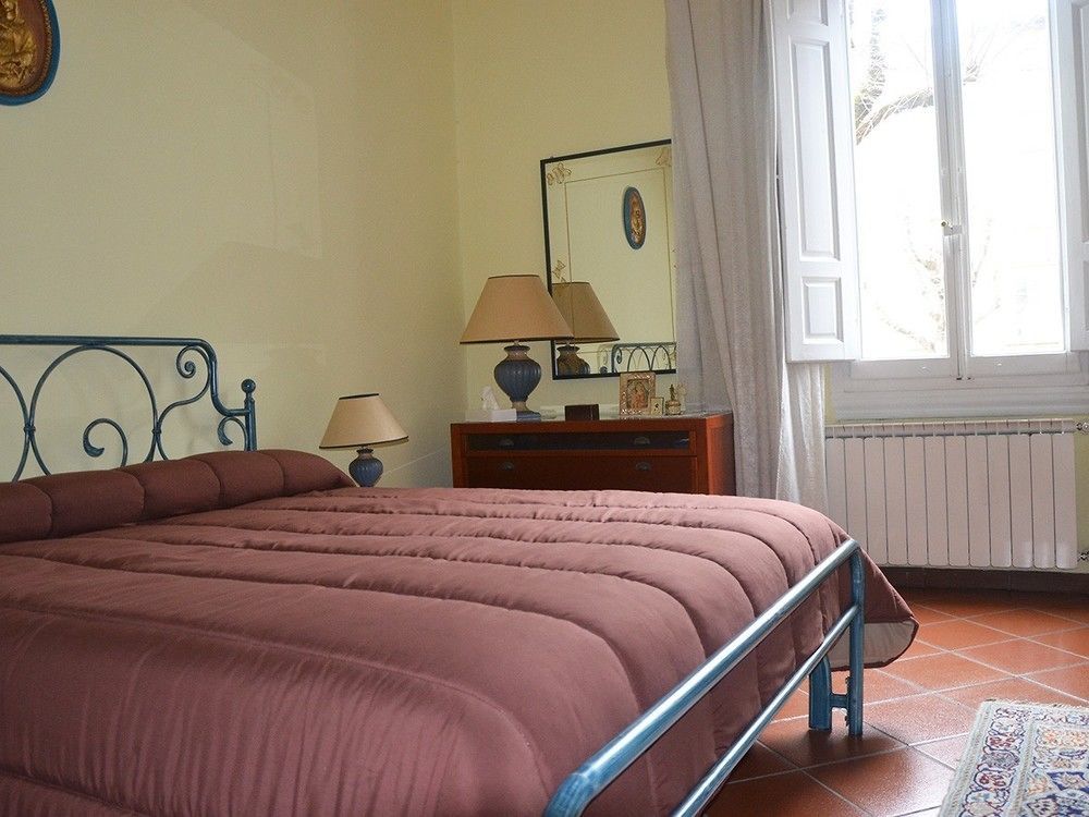 La Rosa Di Firenze B&B Bagian luar foto