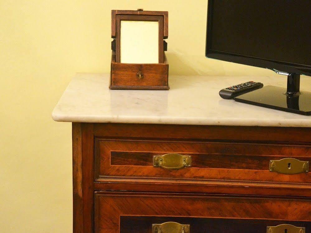 La Rosa Di Firenze B&B Bagian luar foto